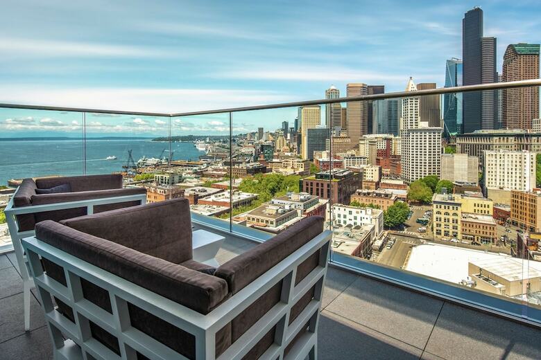 Hotel Embassy Suites By Hilton Seattle Downtown Pioneer Square