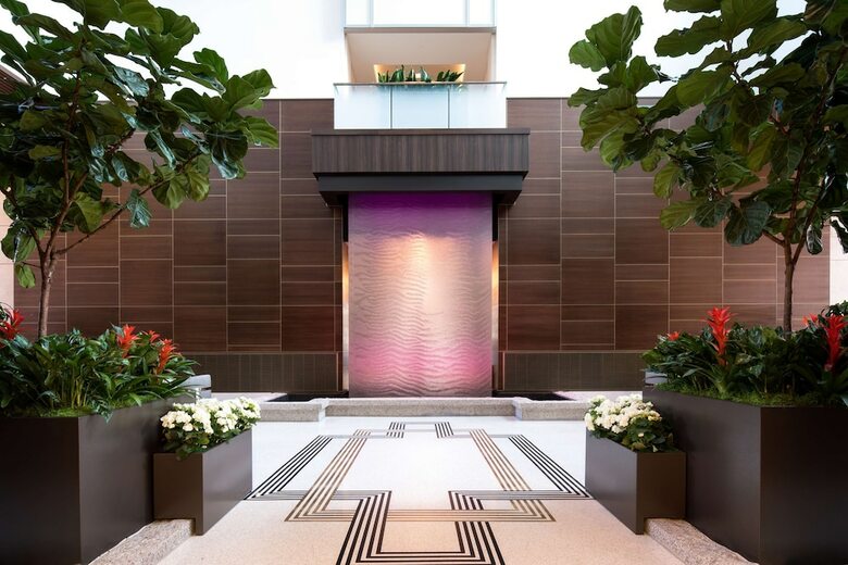 Hotel Embassy Suites By Hilton Seattle Downtown Pioneer Square
