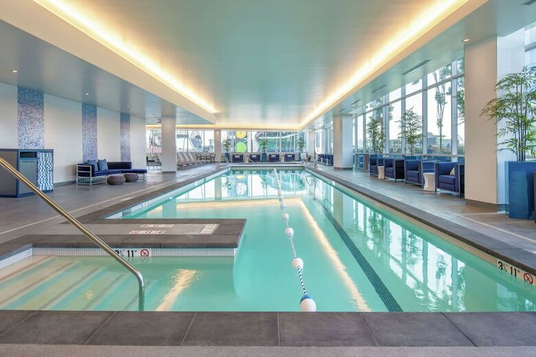 Hotel Embassy Suites By Hilton Seattle Downtown Pioneer Square