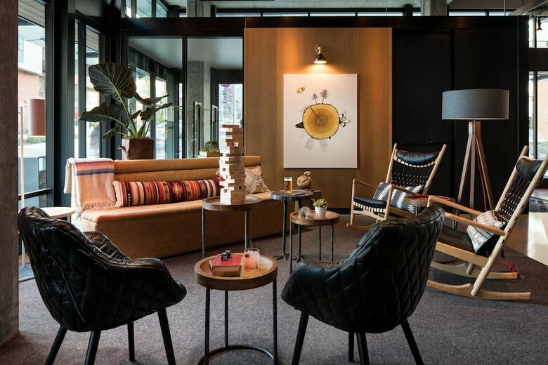 Hotel Moxy Seattle Downtown