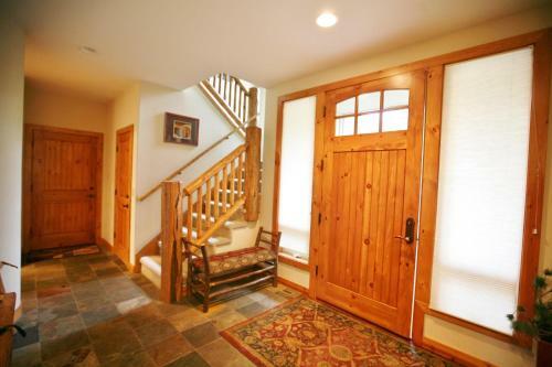 Vine Maple-golf View-5br/4.5ba