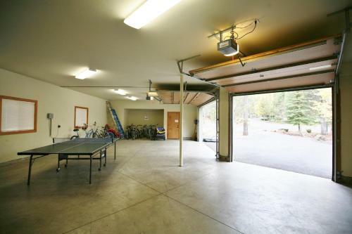 Vine Maple-golf View-5br/4.5ba