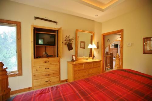 Vine Maple-golf View-5br/4.5ba