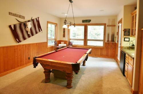 Vine Maple-golf View-5br/4.5ba
