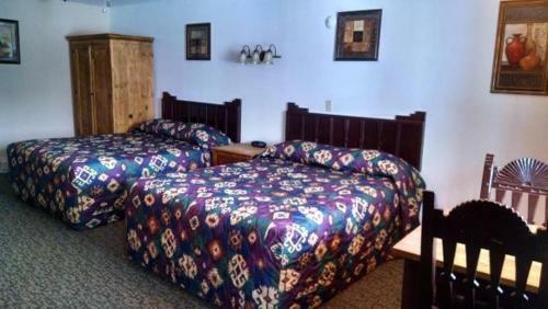 Chama River Bend Lodge