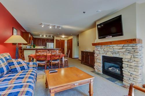 Powderhorn Lodge 209