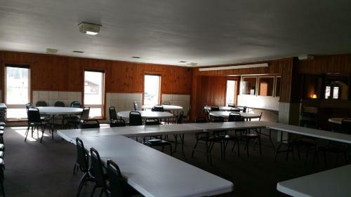 Motel Woodland Inn & Suites