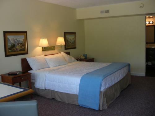 Posada High Meadows Inn