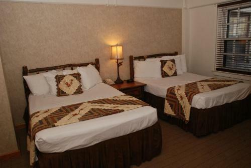 Hotel Spring Mill Inn