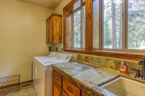 Rocky Pines Lodge