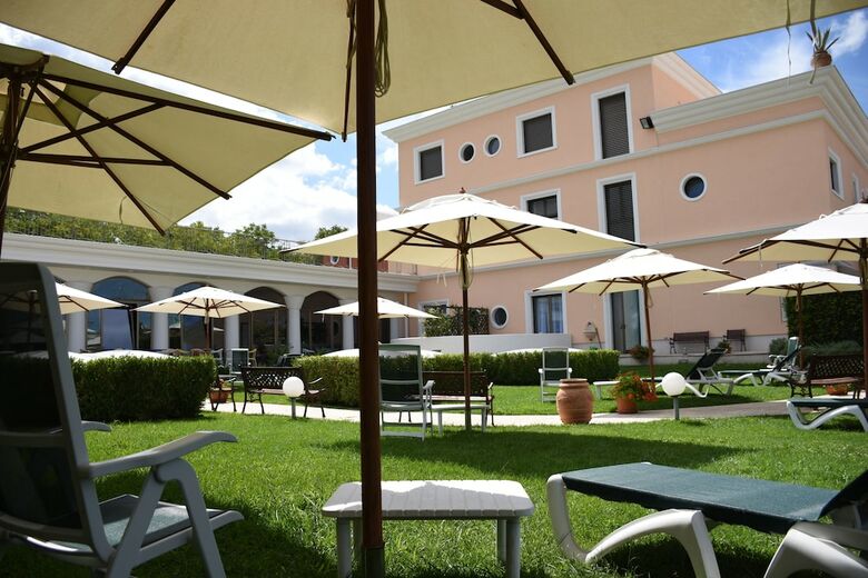 Hotel D'altavilla