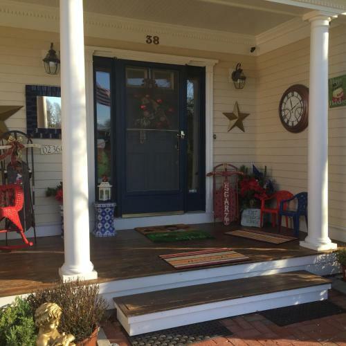 Bed & Breakfast Inn 38 Oak Bluff Circle