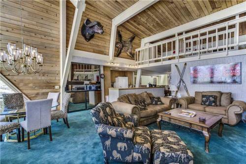 Slopeside Chalet