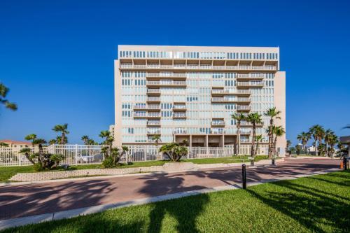 Solare Garden Villa 865