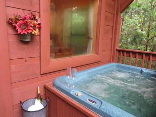 Forest View Hideaway