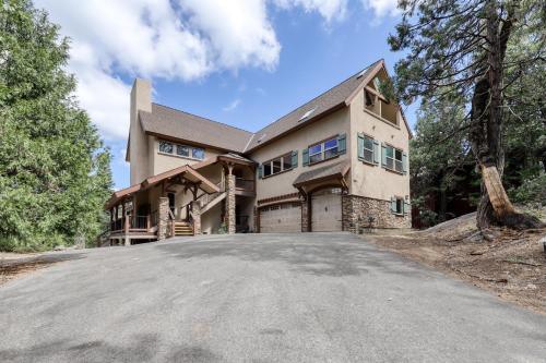 Alpine Peak Lodge