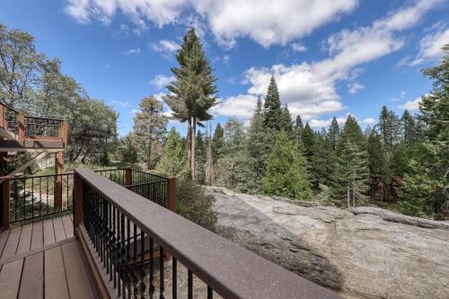 Alpine Peak Lodge