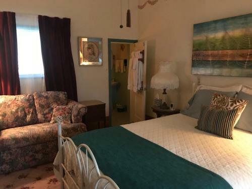 Campbell House B&B