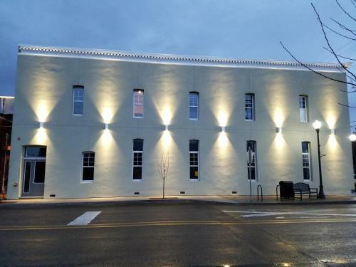 Hotel Amity Flats