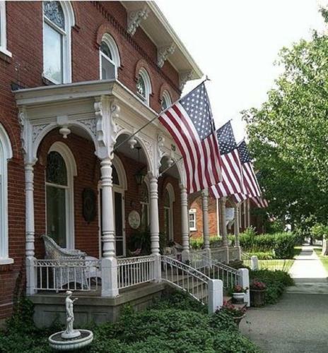Baert Baron Mansion Bed & Breakfast