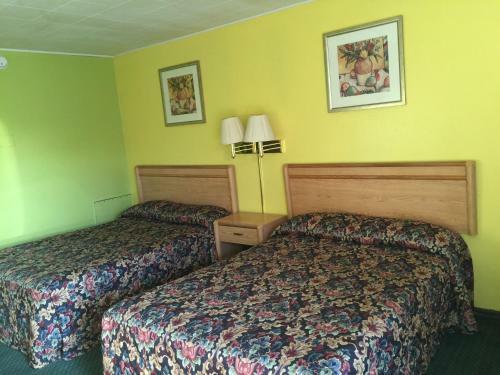 Motel Statesman Inn
