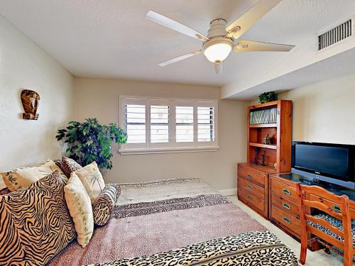 Apartamento 11650 Capri Circle South Condo Unit 104