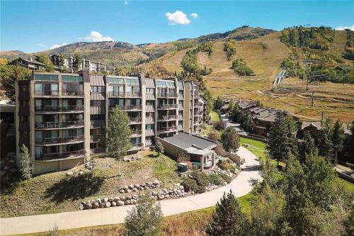 Bronze Tree Condominiums - Bt104