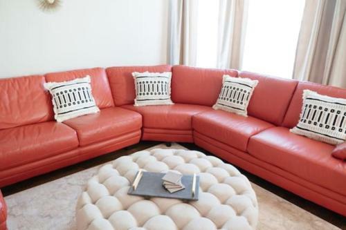 Beautiful Home! 25 Minutes To Downtown Chicago