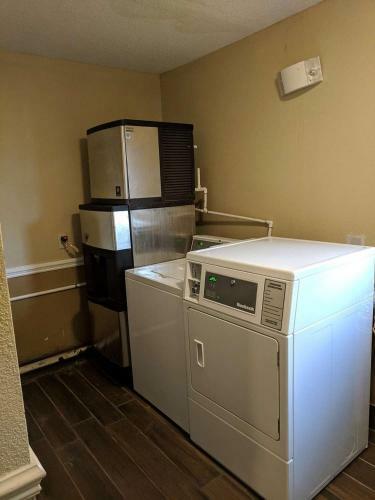 Hotel Surestay Plus By Best Western Tarboro-kingsboro