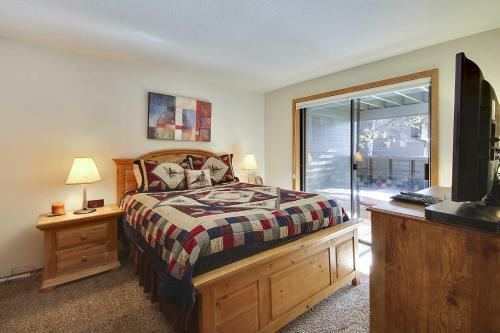 Apartamento Fairway Village 02 Three-bedroom Condo