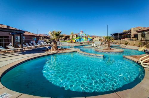 Red Rock Ranch Retreat: Paradise Village #10