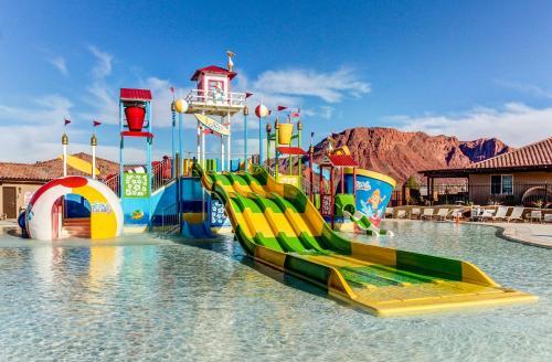 Red Rock Ranch Retreat: Paradise Village #10