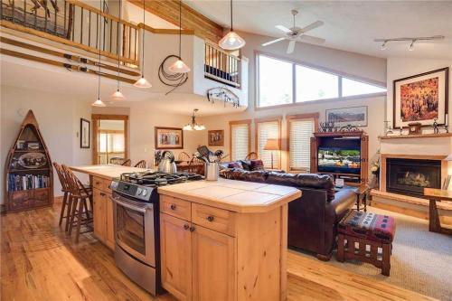 Saddle Creek Sc710
