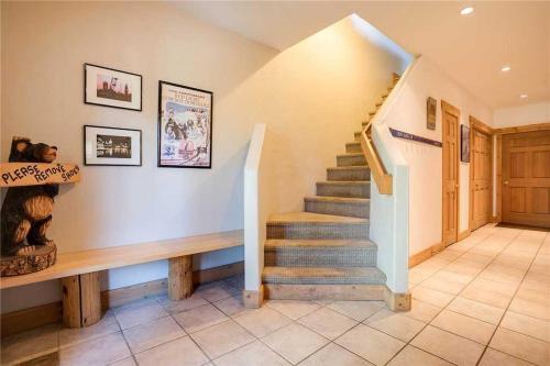Saddle Creek Sc710