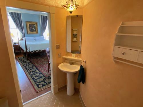 Bed & Breakfast Foley House Inn