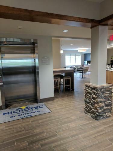 Hotel Microtel Inn & Suites By Wyndham Clarion