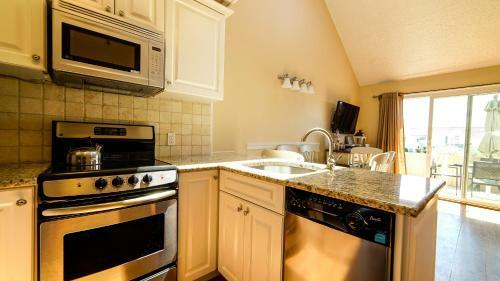 Hotel Windward Shores