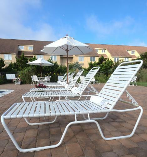 Hotel Windward Shores