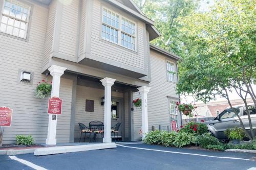 Bed & Breakfast Brick Street Inn