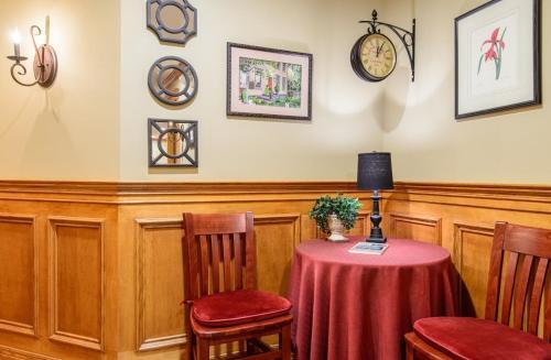 Bed & Breakfast Brick Street Inn