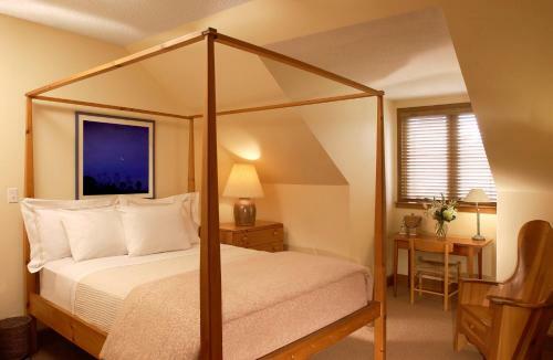 Hotel New Harmony Inn Resort And Conference Center