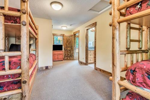 13 Vine Maple Home