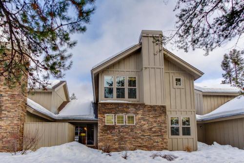 43 Fremont Crossing