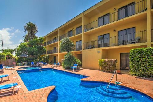 Ventura Condominiums #208