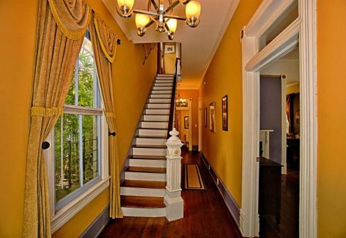 Bed & Breakfast The Jepson Estate On Forsyth Park!