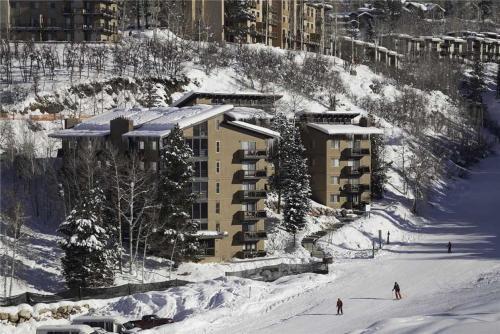 Storm Meadows East Slopeside - Se040