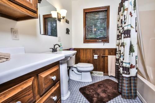 Lost At The Lake- Hiller Vacation Homes Home