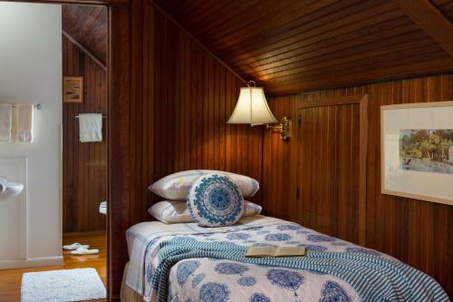 Magnolia Springs Bed And Breakfast