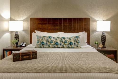 The Garrison Hotel & Suites Dover-durham, Ascend Hotel Collection