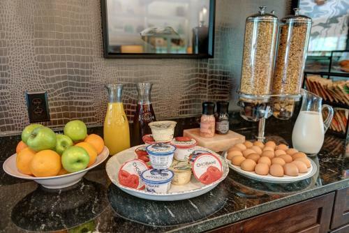 The Garrison Hotel & Suites Dover-durham, Ascend Hotel Collection